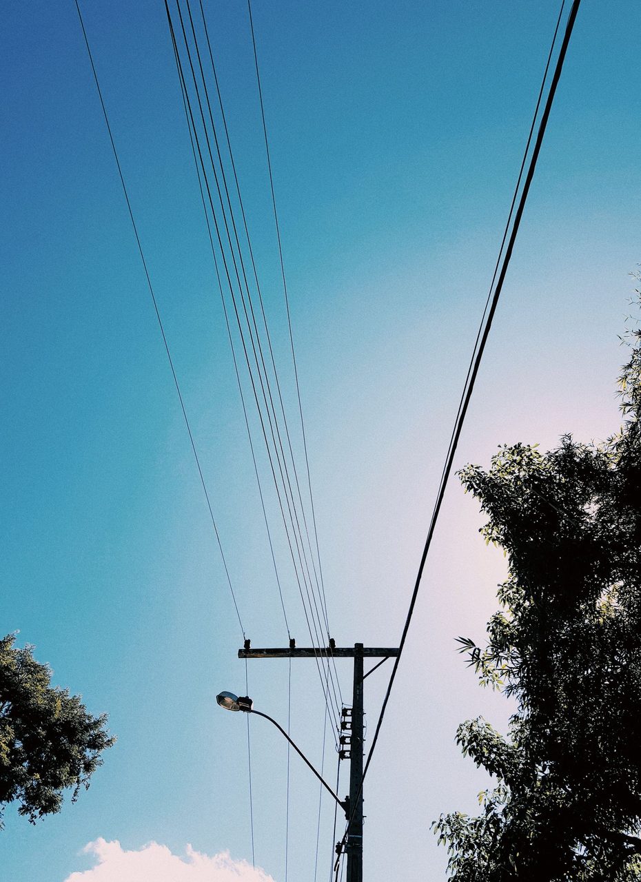 What Is a Virtual Power Plant? The Grid Idea Explained